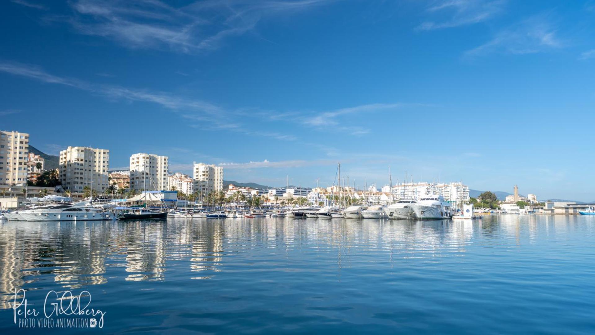 Casa Catalina Beach And Golf Apartment Estepona Luaran gambar